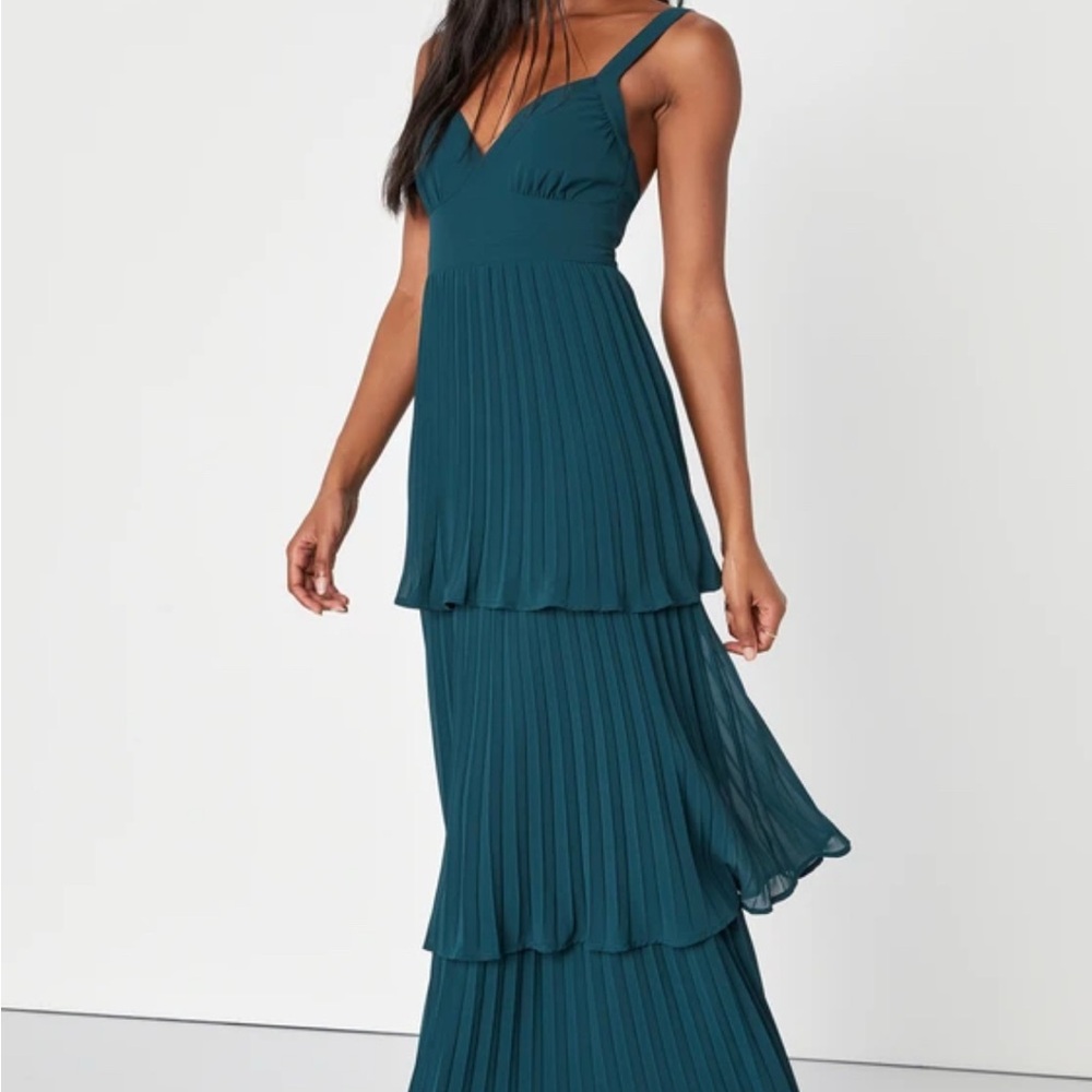 NWT Lulus Luxe Perfection Emerald Green Pleated Tiered Backless Maxi Dress - S